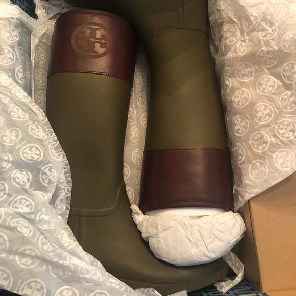 Tory Burch Shoes - Tory Burch Rainboots - Never Been Worn - Size 10 Tory Burch Shoes - Tory Burch Rainboots - Never Been Worn - Size 10